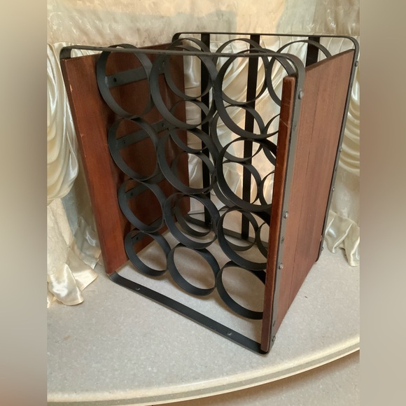 CONTER TOP WINE RACK - Picture 2 of 6
